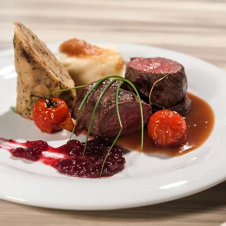 Glamping Mountain Fairy Tale