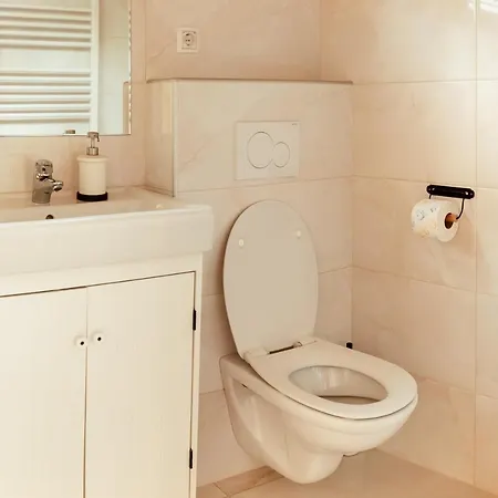 Glamping Mountain Fairy Tale