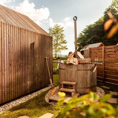 בית נופש Glamping Mountain Fairy Tale