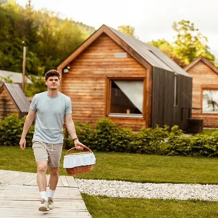 Glamping Mountain Fairy Tale Bistrica pri Trzicu