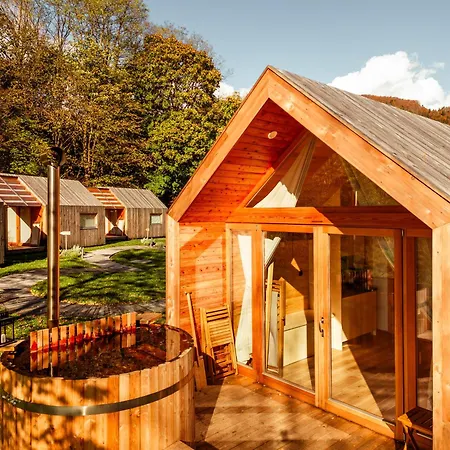 Glamping Mountain Fairy Tale Prázdninový dům Bistrica pri Trzicu