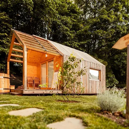 Glamping Mountain Fairy Tale Počitniška hiša Bistrica pri Trzicu