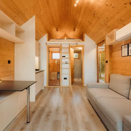 Glamping Mountain Fairy Tale * Bistrica pri Tržiču