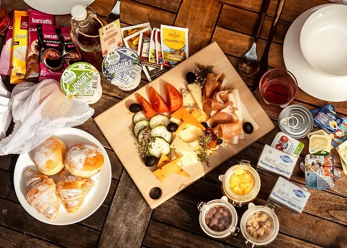 Glamping Mountain Fairy Tale *