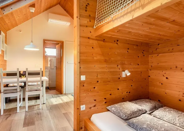 Glamping Mountain Fairy Tale Casa vacanze Bistrica pri Trzicu