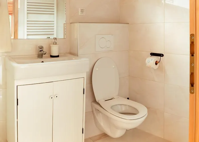 Glamping Mountain Fairy Tale