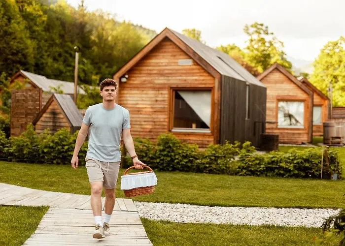 Glamping Mountain Fairy Tale Bistrica pri Trzicu